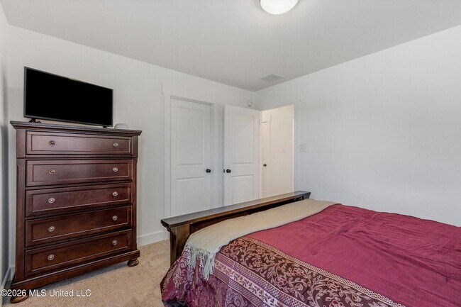 Building Photo - 13738 River Grove Ln