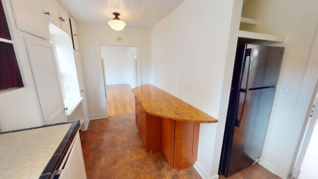 Building Photo - Charming Cape Cod Home | Hardwood Flooring