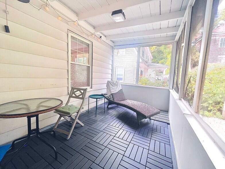 Building Photo - 22 Potomac St