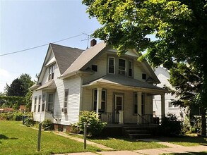 Building Photo - 2807 Chestnut St