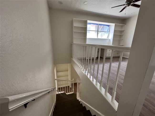 Building Photo - 7703 Braesridge Ct