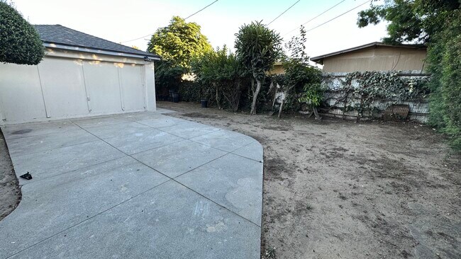Building Photo - 1201 S Palm Ave