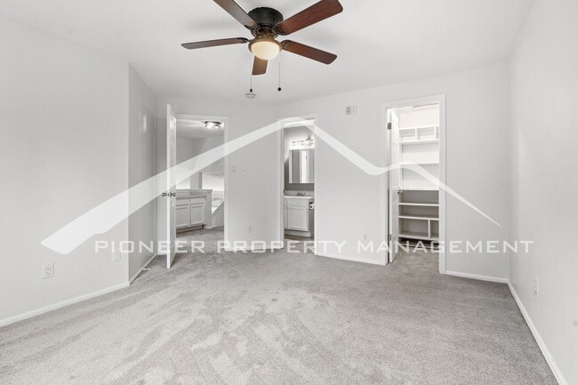 Building Photo - Charming home in Longmont