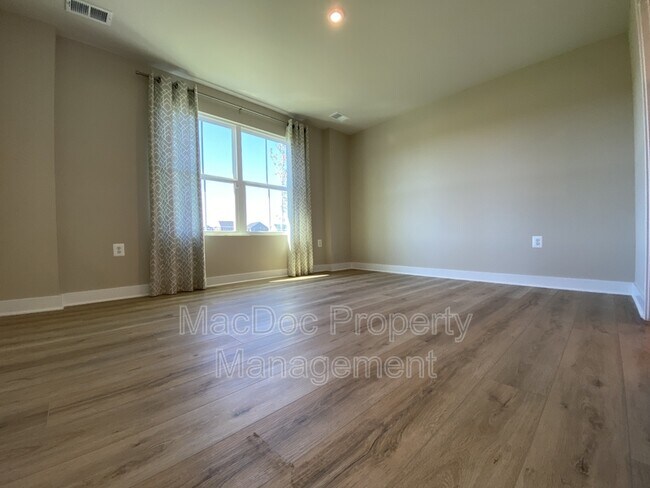 Building Photo - 18422 Centennial Cir