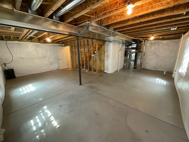 Building Photo - 3 Bedroom Home Available Near Milton E Pro...