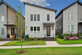 Building Photo - Modern 4 Bedroom and Fenced Yard in Chatham Park Pittsboro!
