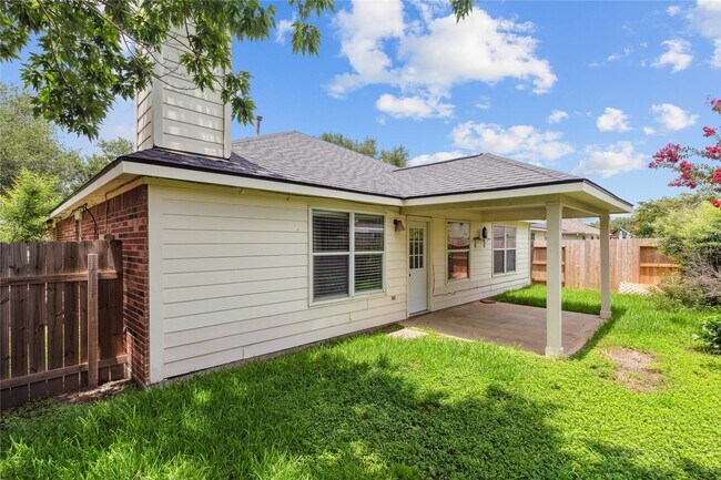 Building Photo - 19511 Ingham Dr