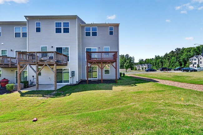 Building Photo - 1232 Lizer Rd