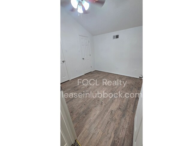 Building Photo - 8310 Raleigh Ave
