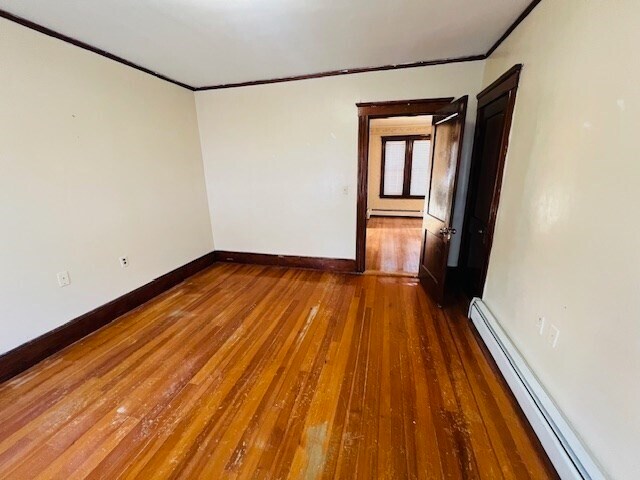 Building Photo - 318 Sutton St