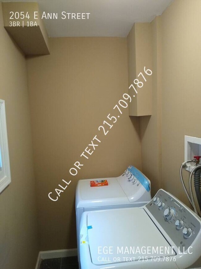 Building Photo - 2054 Ann St