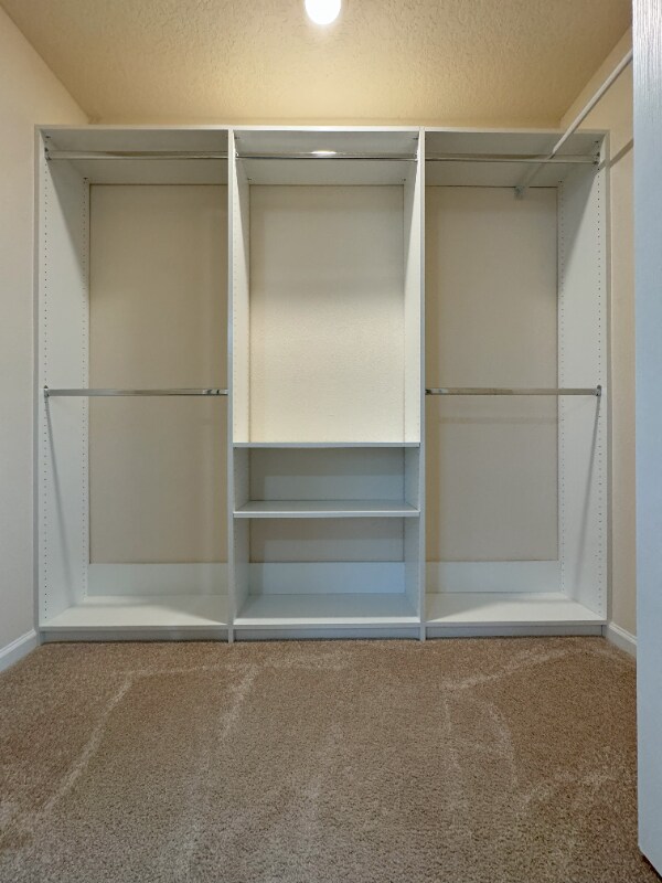 Building Photo - 978 Observatory Pkwy
