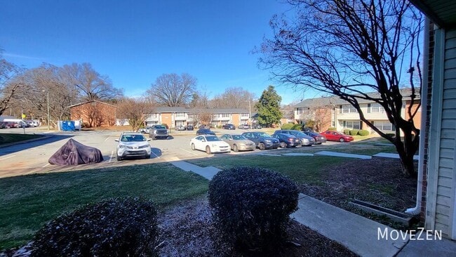 Building Photo - 422 Muirs Chapel Rd