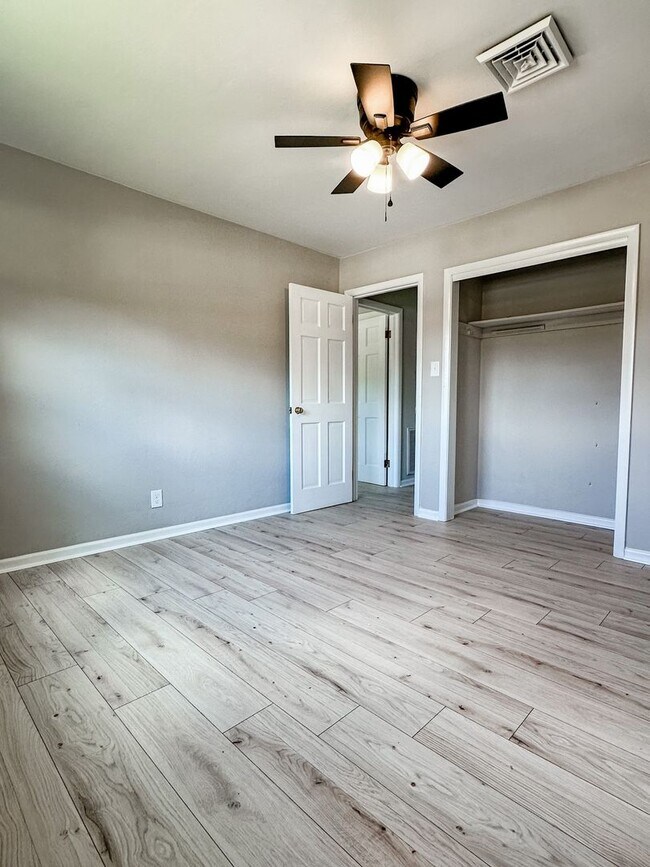 Building Photo - 3 Bedroom house in Western Branch