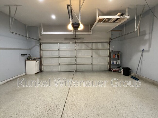 Building Photo - 329 Ring of Kerry Dr