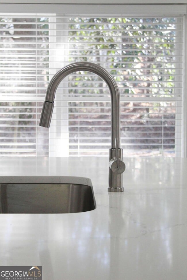 Building Photo - 970 Bates Rd