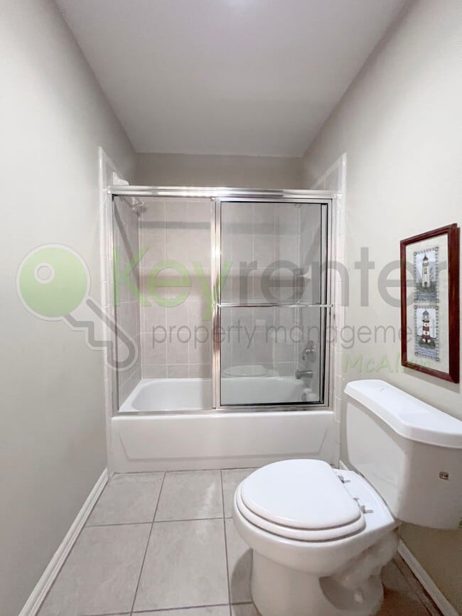 Building Photo - Gorgeous 4b/4.5bath house in McAllen