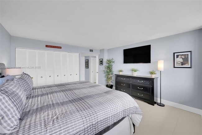 Building Photo - 936 Intracoastal Dr