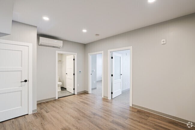 Building Photo - 100 Hemenway St