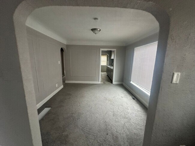 Building Photo - 15060 Appoline St