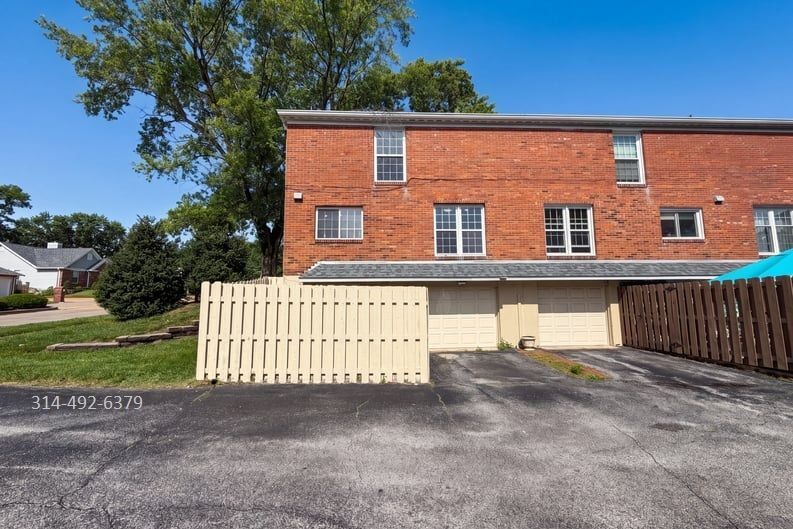 Building Photo - 13451 Land O Woods Dr