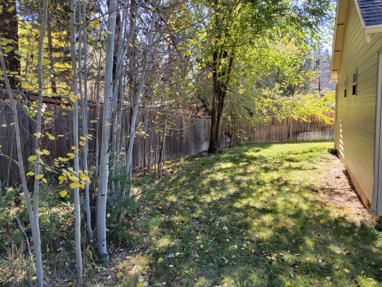 Building Photo - 61158 Kepler St