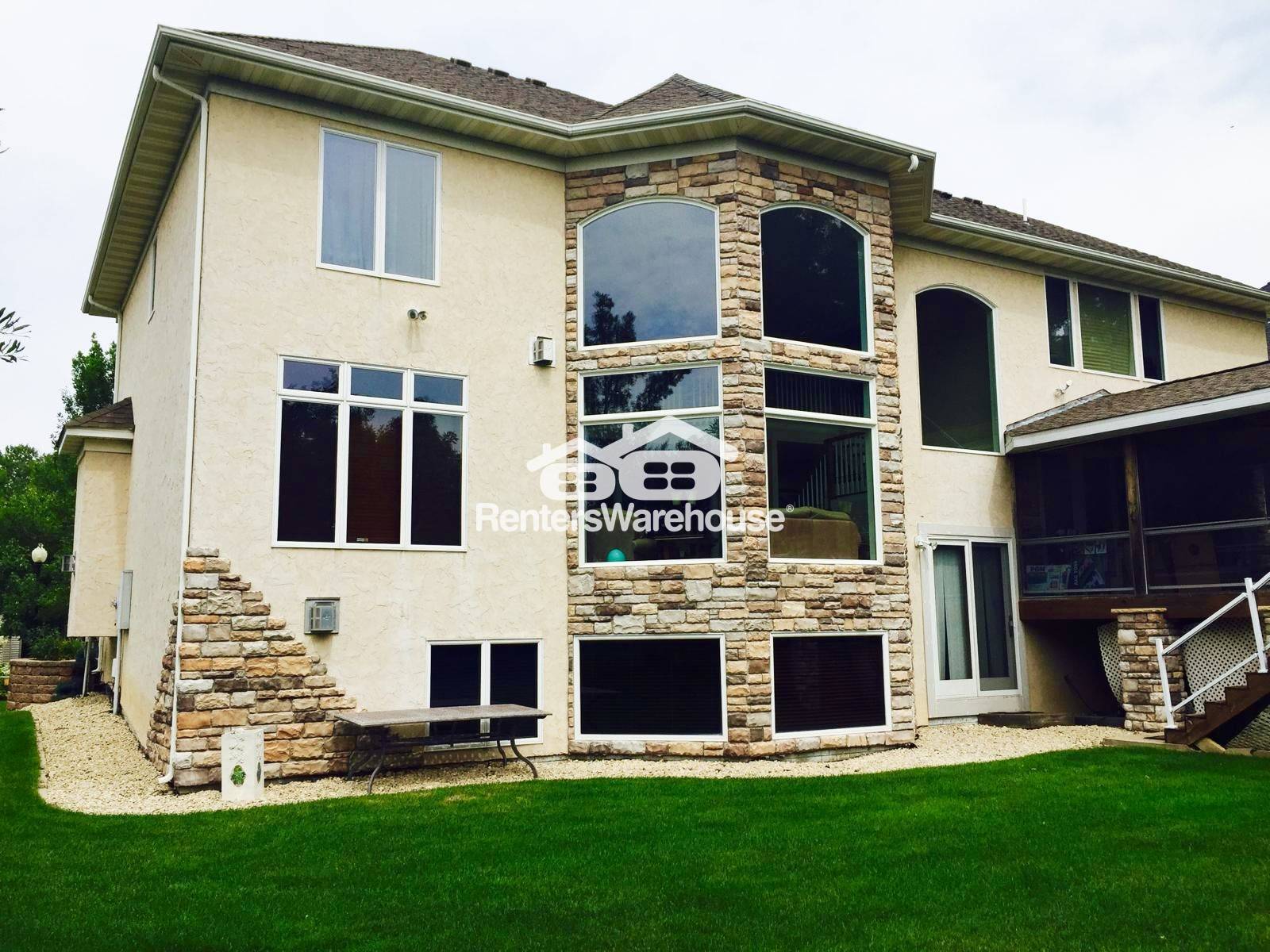 Building Photo - 2470 Arnold Palmer Dr