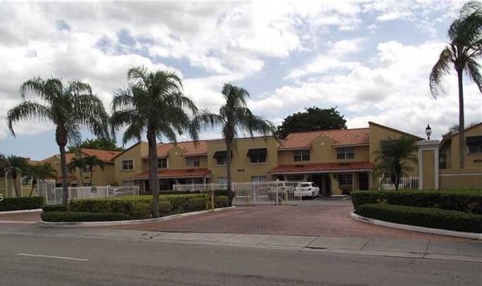 Building Photo - 7090 NW 173rd Dr