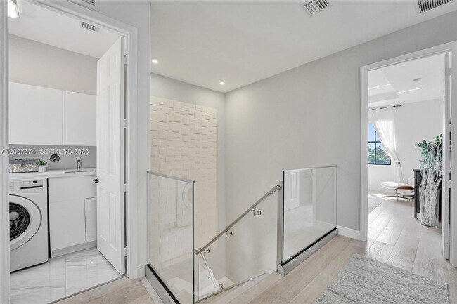 Building Photo - 2740 NW 83rd Terrace