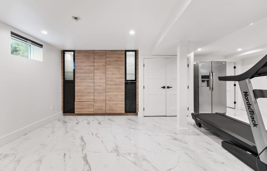 Building Photo - 4 Hadley Rd