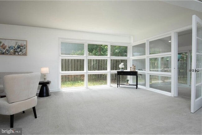 Building Photo - 13802 Marianna Dr