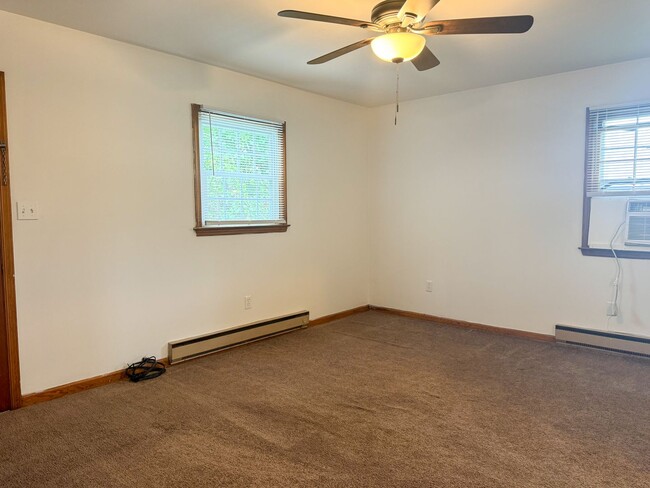 Building Photo - 101 Lyons Ave