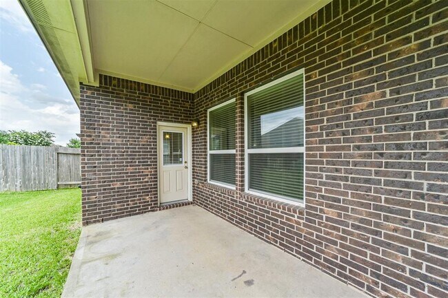 Building Photo - 14711 E Red Bayberry Ct