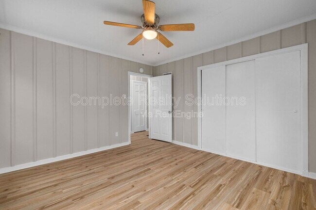 Building Photo - 1821 Korando Ave