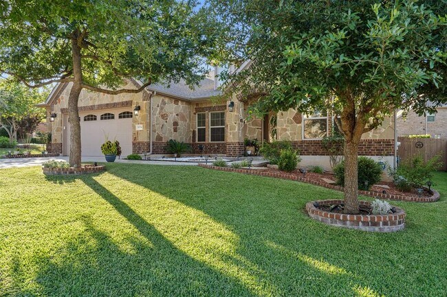 Building Photo - 8704 Old Corral Cove