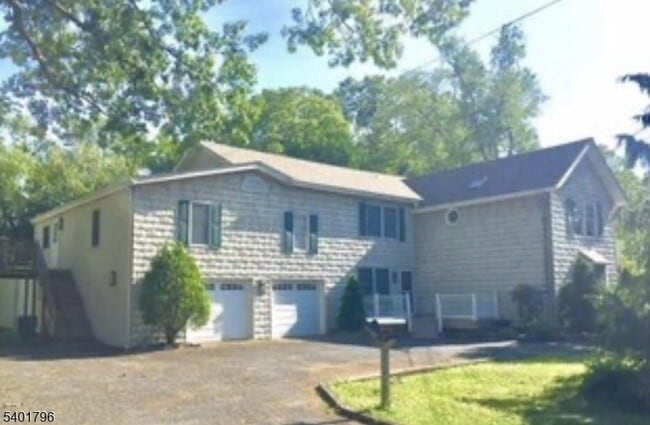 Building Photo - 36 Mundy Ave