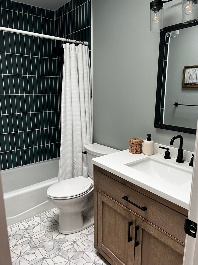 Building Photo - 4215 Cromwell Ct