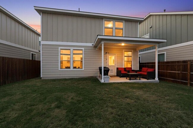 Building Photo - 128 Banyon Dr