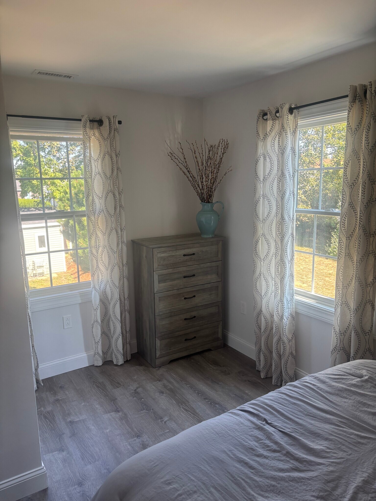 Building Photo - 16 Overlook Ave