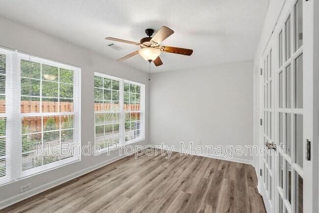 Building Photo - 678 Kensington Ct SE