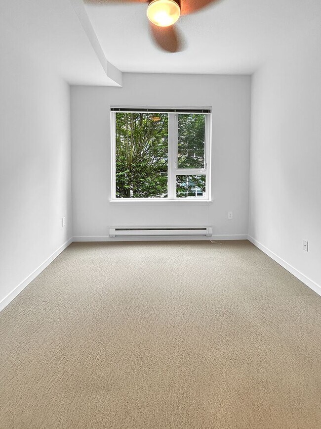 Building Photo - 1Bd/1Ba Kirkland Condo