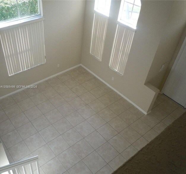 Building Photo - 16801 SW 49th Ct