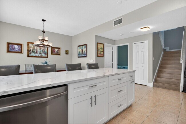 Building Photo - 4735 NW 120th Way