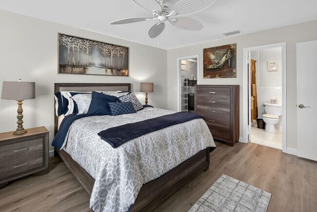 Building Photo - 13765 Flora Pl