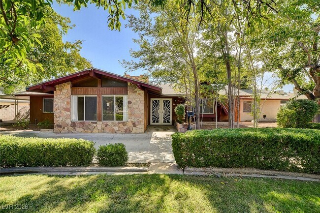 Building Photo - 5649 Sheila Ave