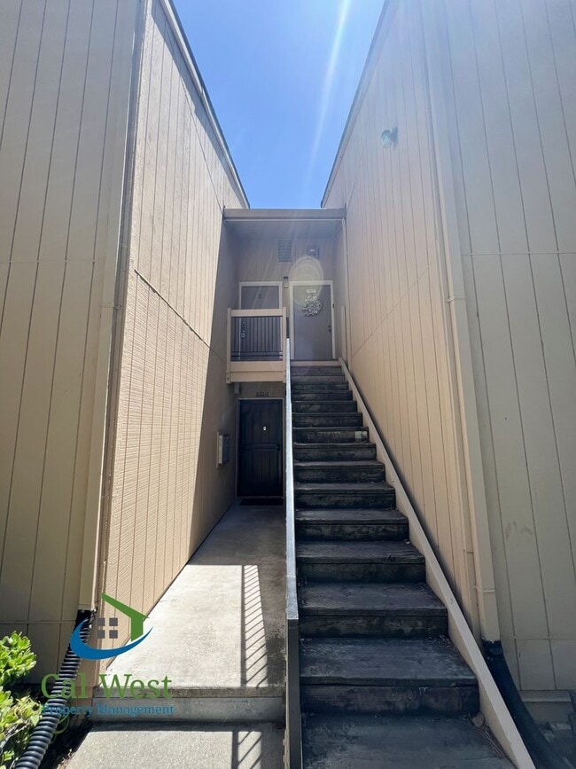 Building Photo - 930 Kiely Blvd
