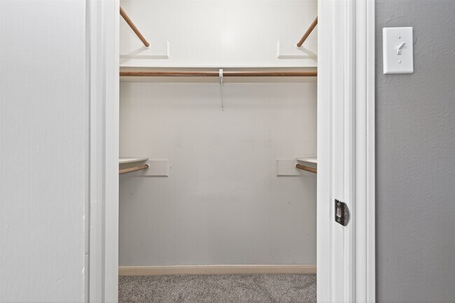 Building Photo - 6700 Richardson Rd