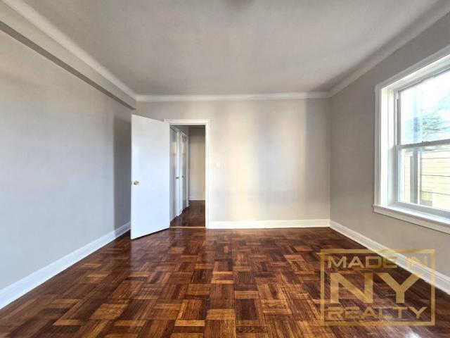 Building Photo - 1 bedroom in Belle Harbor NY 11694