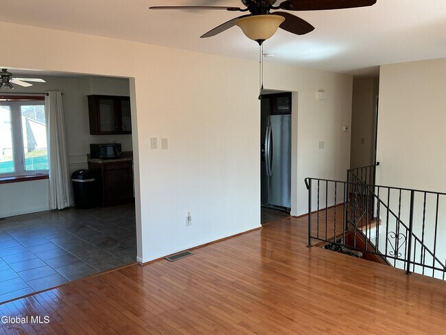 Building Photo - 2 Dyer Dr