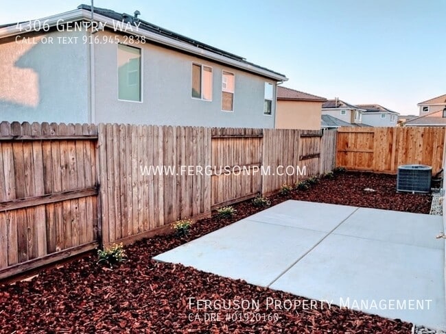 Building Photo - 4306 Gentry Way